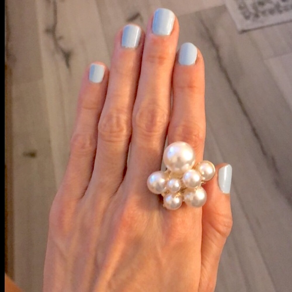 Pearl Cluster + Gold Statement Ring - image 1